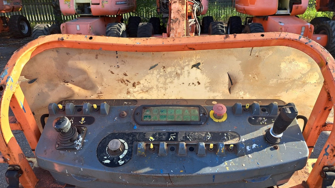 Sold - Articulated Boom Lift - View 5